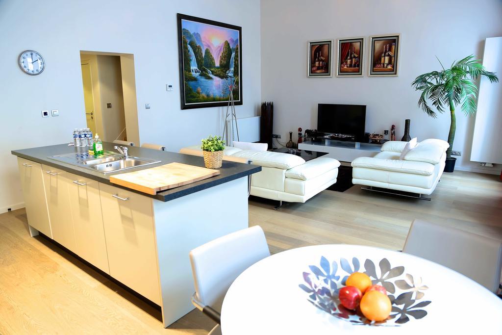 Royal Apartments Bruselas Habitación foto