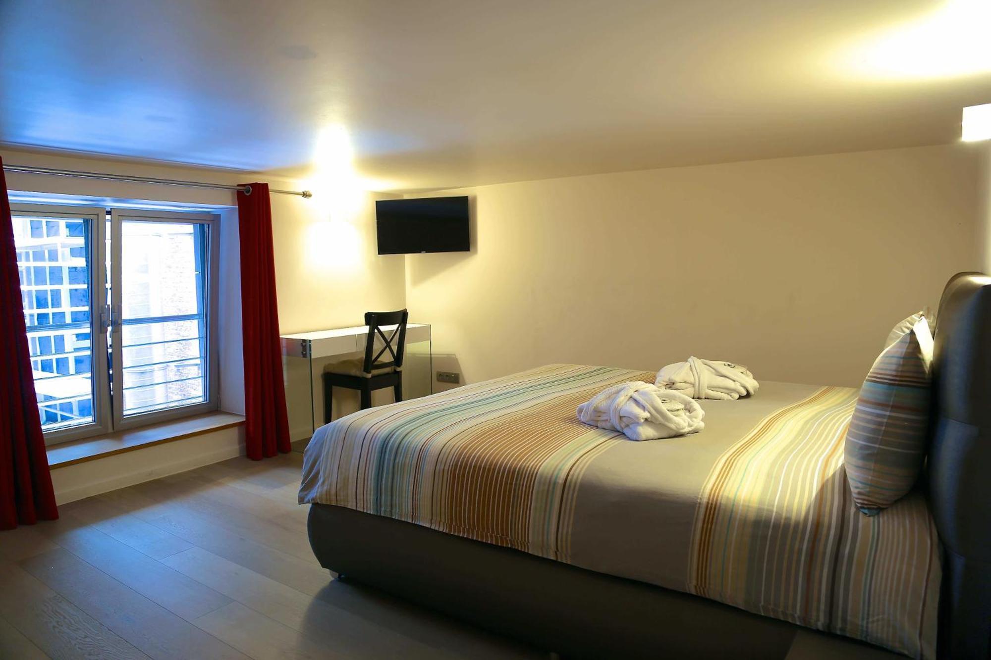 Royal Apartments Bruselas Habitación foto