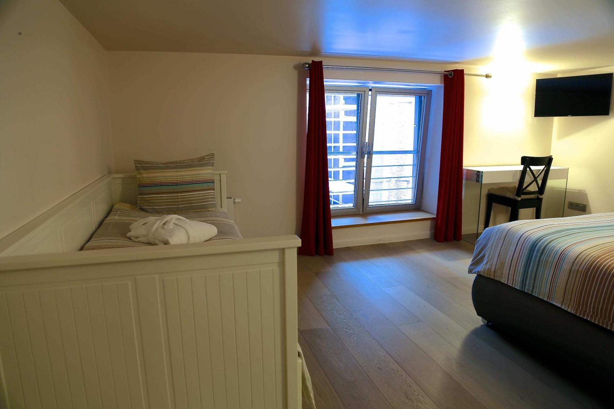 Royal Apartments Bruselas Habitación foto